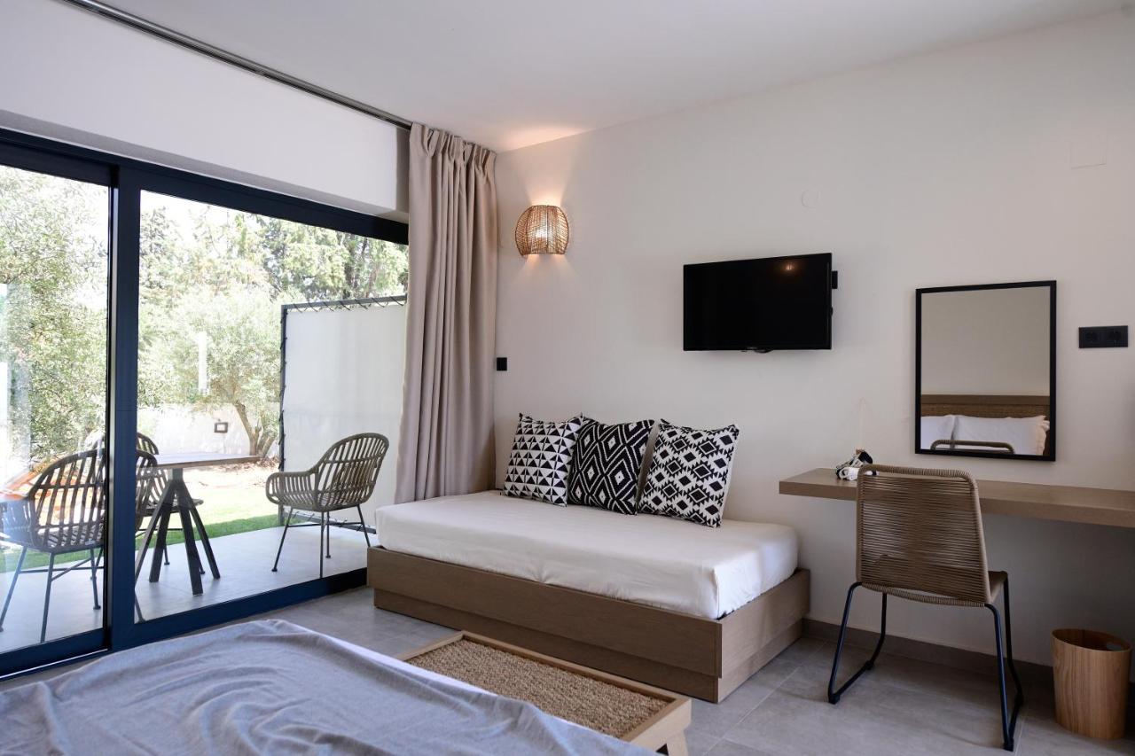 Elies Aesthetic Living Otel Nea Iraklitsa Dış mekan fotoğraf